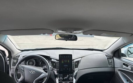 Hyundai Sonata VI, 2011 год, 1 000 000 рублей, 13 фотография
