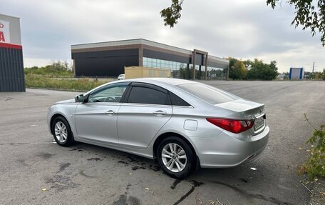 Hyundai Sonata VI, 2011 год, 1 000 000 рублей, 4 фотография