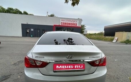Hyundai Sonata VI, 2011 год, 1 000 000 рублей, 5 фотография