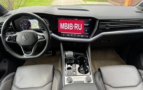 Volkswagen Touareg III, 2022 год, 9 500 000 рублей, 22 фотография