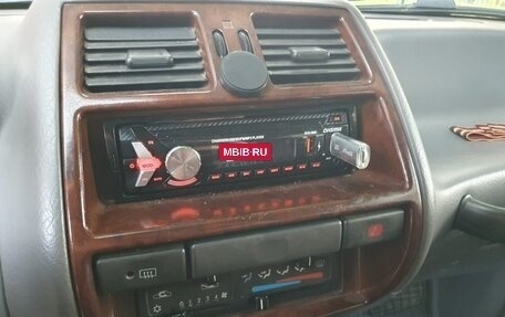 Nissan Terrano II рестайлинг, 1997 год, 440 000 рублей, 14 фотография