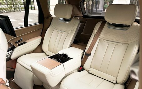 Land Rover Range Rover IV рестайлинг, 2024 год, 26 490 000 рублей, 4 фотография