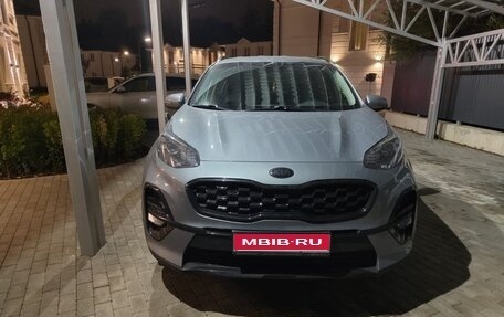 KIA Sportage IV рестайлинг, 2021 год, 2 700 000 рублей, 1 фотография