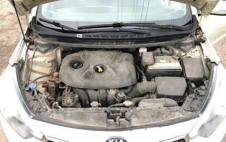 KIA Cerato III, 2013 год, 800 000 рублей, 11 фотография