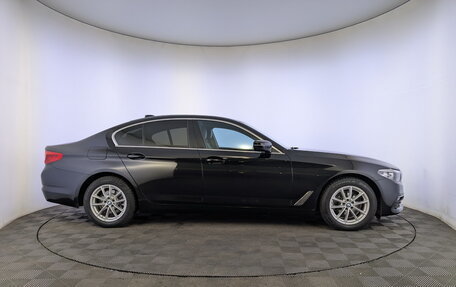 BMW 5 серия, 2019 год, 2 950 000 рублей, 4 фотография