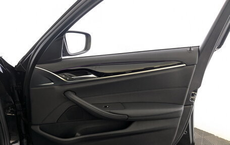 BMW 5 серия, 2019 год, 2 950 000 рублей, 25 фотография