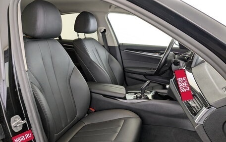 BMW 5 серия, 2019 год, 2 950 000 рублей, 24 фотография