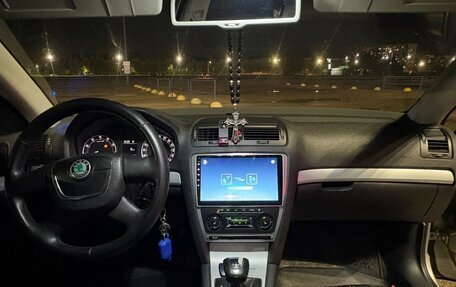 Skoda Octavia, 2010 год, 1 000 000 рублей, 13 фотография