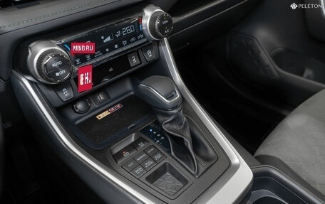 Toyota RAV4, 2025 год, 4 100 000 рублей, 17 фотография