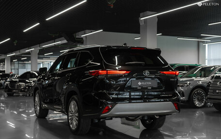 Toyota Highlander, 2025 год, 5 400 000 рублей, 4 фотография