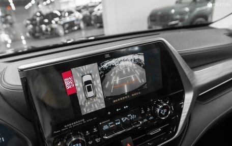 Toyota Highlander, 2025 год, 5 400 000 рублей, 26 фотография