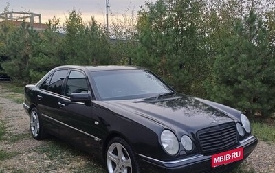 Mercedes-Benz E-Класс, 1998 год, 800 000 рублей, 1 фотография