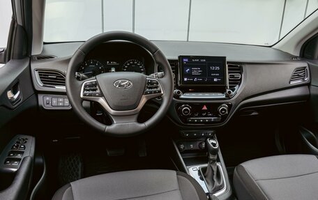 Hyundai Solaris II рестайлинг, 2021 год, 1 695 000 рублей, 6 фотография