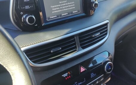 Hyundai Tucson III, 2019 год, 2 620 000 рублей, 2 фотография