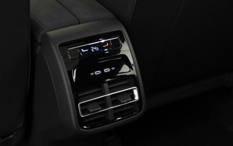 Volkswagen Tiguan, 2024 год, 4 690 000 рублей, 16 фотография