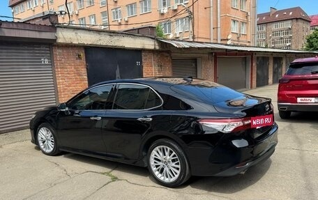 Toyota Camry, 2018 год, 2 800 000 рублей, 2 фотография