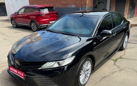 Toyota Camry, 2018 год, 2 800 000 рублей, 1 фотография