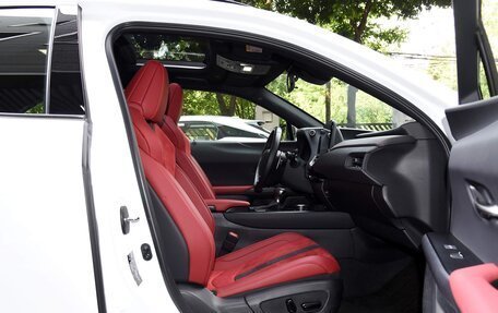 Lexus UX I, 2022 год, 3 480 555 рублей, 23 фотография