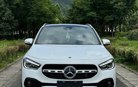 Mercedes-Benz GLA, 2022 год, 2 640 444 рублей, 2 фотография