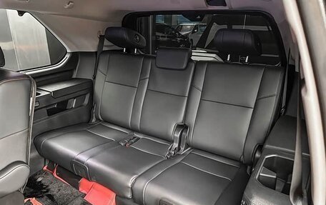 Toyota Sequoia, 2022 год, 11 500 000 рублей, 17 фотография