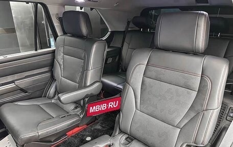 Toyota Sequoia, 2022 год, 11 500 000 рублей, 14 фотография