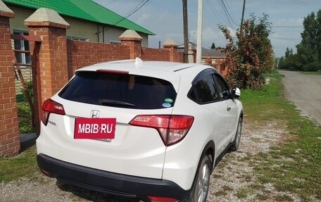 Honda Vezel, 2017 год, 1 877 000 рублей, 12 фотография