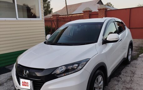 Honda Vezel, 2017 год, 1 877 000 рублей, 21 фотография