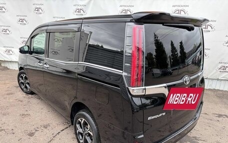 Toyota Esquire I, 2018 год, 2 349 000 рублей, 3 фотография