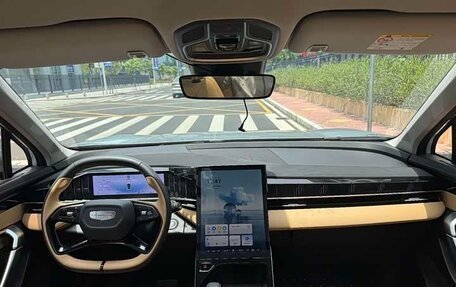 Geely Atlas, 2023 год, 2 305 000 рублей, 5 фотография