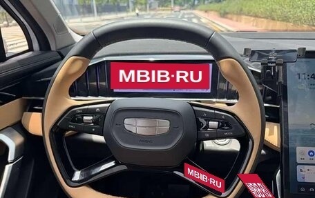 Geely Atlas, 2023 год, 2 305 000 рублей, 7 фотография