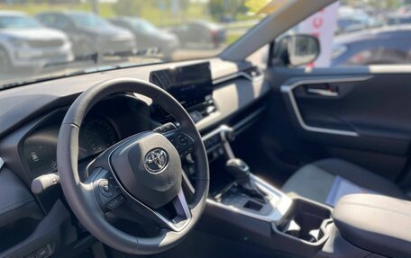 Toyota RAV4, 2025 год, 3 700 000 рублей, 10 фотография