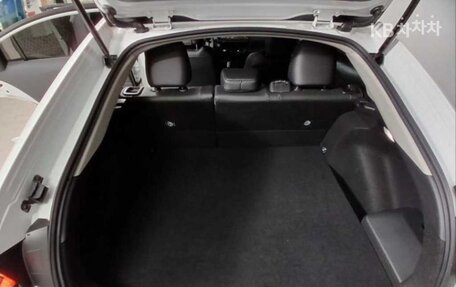 Toyota Prius IV XW50, 2024 год, 3 390 099 рублей, 17 фотография