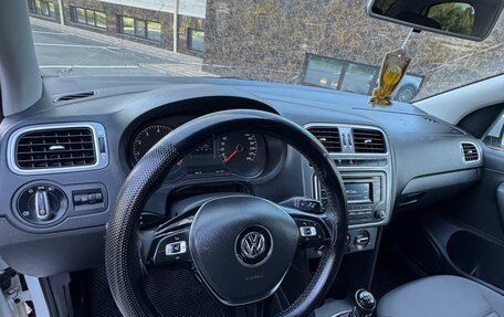 Volkswagen Polo VI (EU Market), 2016 год, 650 000 рублей, 17 фотография