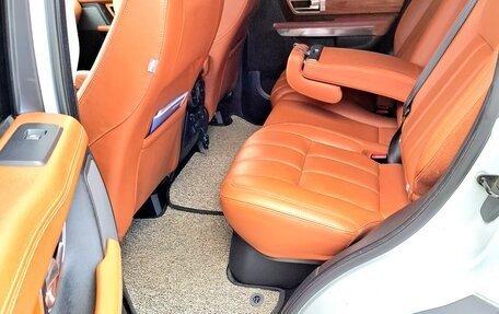 Land Rover Range Rover Sport I рестайлинг, 2011 год, 1 750 000 рублей, 3 фотография