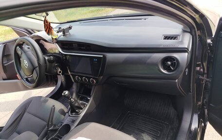 Toyota Corolla, 2017 год, 1 450 000 рублей, 2 фотография