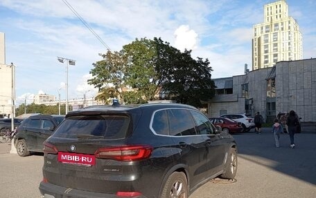 BMW X5, 2019 год, 5 625 000 рублей, 4 фотография