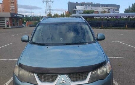 Mitsubishi Outlander III рестайлинг 3, 2008 год, 820 000 рублей, 1 фотография