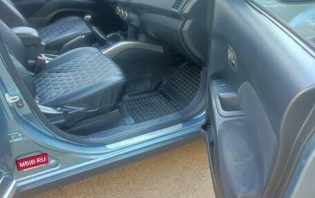 Mitsubishi Outlander III рестайлинг 3, 2008 год, 820 000 рублей, 17 фотография