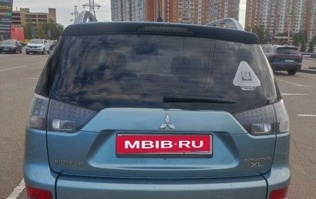 Mitsubishi Outlander III рестайлинг 3, 2008 год, 820 000 рублей, 10 фотография