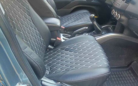 Mitsubishi Outlander III рестайлинг 3, 2008 год, 820 000 рублей, 20 фотография