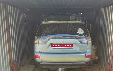 Mitsubishi Outlander III рестайлинг 3, 2008 год, 820 000 рублей, 25 фотография