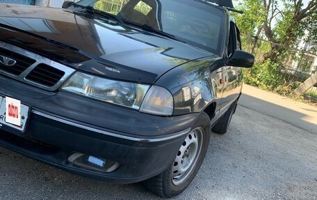 Daewoo Nexia I рестайлинг, 2004 год, 100 000 рублей, 3 фотография