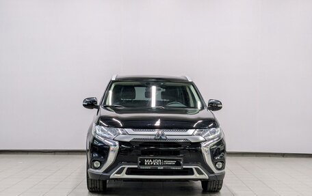 Mitsubishi Outlander III рестайлинг 3, 2021 год, 2 550 000 рублей, 27 фотография