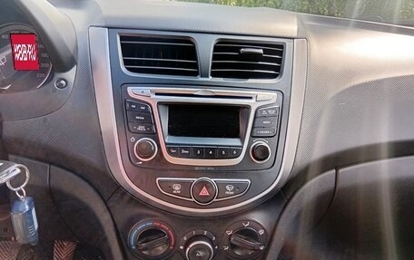 Hyundai Solaris II рестайлинг, 2014 год, 700 000 рублей, 8 фотография