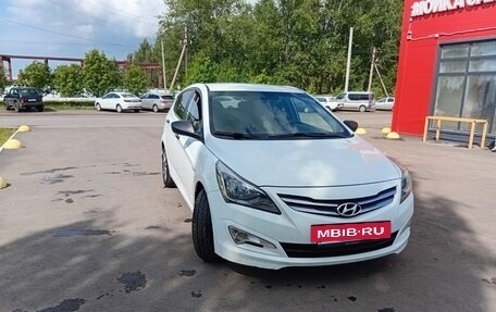 Hyundai Solaris II рестайлинг, 2014 год, 700 000 рублей, 3 фотография