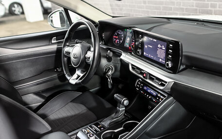 KIA K5, 2021 год, 2 650 000 рублей, 16 фотография