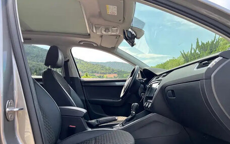 Skoda Octavia, 2018 год, 1 570 000 рублей, 15 фотография