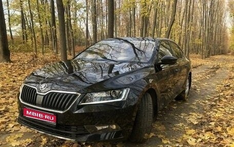 Skoda Superb III рестайлинг, 2017 год, 2 800 000 рублей, 1 фотография