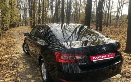 Skoda Superb III рестайлинг, 2017 год, 2 800 000 рублей, 3 фотография