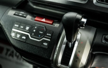 Honda Stepwgn IV, 2011 год, 1 338 000 рублей, 16 фотография
